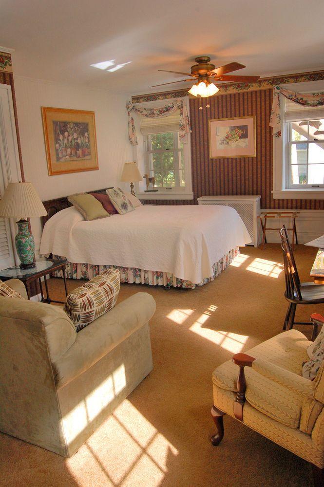 Genesee Country Inn B&B Mumford ภายนอก รูปภาพ